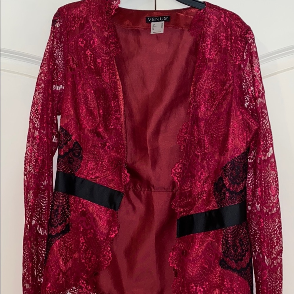 Women’s Lace Blazer